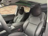Foto 21 van Tesla Model Y Premium Long Range AWD 75 kWh Facelift | Uniek