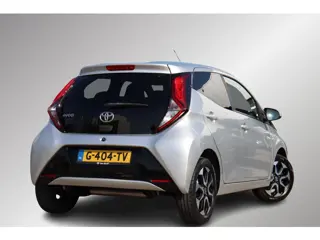 Foto 11 van Toyota Aygo 1.0 VVT-i x-cite Climate Controle, Apple Carplay Android Auto, LM velgen