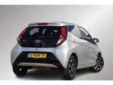 Foto 21 van Toyota Aygo 1.0 VVT-i x-cite Climate Controle, Apple Carplay Android Auto, LM velgen