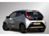 Foto 28 van Toyota Aygo 1.0 VVT-i x-cite Climate Controle, Apple Carplay Android Auto, LM velgen