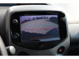 Foto 24 van Toyota Aygo 1.0 VVT-i x-cite Climate Controle, Apple Carplay Android Auto, LM velgen