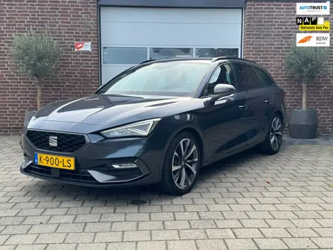 Seat Leon Sportstourer 1.5 eTSI FR Launch Edition|150PK|Sfeerverlicht|Sportstoel|