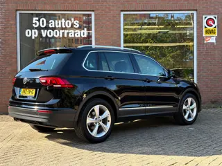 Foto 14 van Volkswagen Tiguan 1.5 TSI Comfortline Business | Carplay Navi | Trekhaak | Airco | Cruise | Velgen