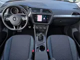 Foto 30 van Volkswagen Tiguan 1.5 TSI Comfortline Business | Carplay Navi | Trekhaak | Airco | Cruise | Velgen