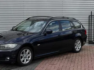 Foto 12 van BMW 3-serie Touring 320i Business Line AIRCO|LEER|NAVI