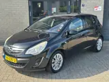 Foto 23 van Opel Corsa 1.4 Turbo Cosmo / Stuurverwarming / Navi / NAP / Stoelverwarming / Airco