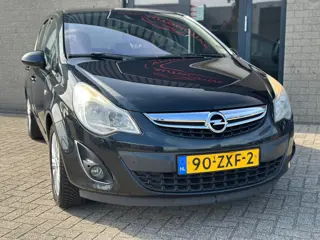 Foto 17 van Opel Corsa 1.4 Turbo Cosmo / Stuurverwarming / Navi / NAP / Stoelverwarming / Airco