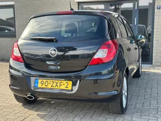 Foto 20 van Opel Corsa 1.4 Turbo Cosmo / Stuurverwarming / Navi / NAP / Stoelverwarming / Airco