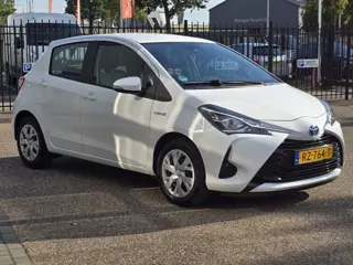 Foto 16 van Toyota Yaris 1.5 Hybrid Aspiration PERFECT ONDERHOUDEN ZEER MOOI NAVI CAMERA ENZ
