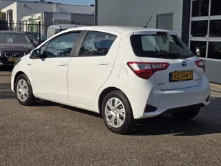 Foto 11 van Toyota Yaris 1.5 Hybrid Aspiration PERFECT ONDERHOUDEN ZEER MOOI NAVI CAMERA ENZ
