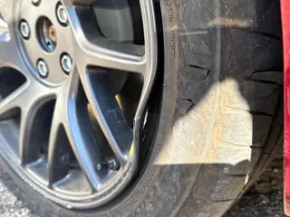 Foto 12 van Tesla Model 3 RWD 60 kWh let op rechter achter schade.