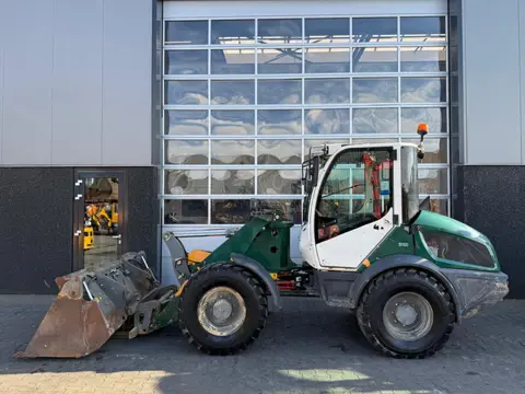 Liebherr L506C (bj 2015)