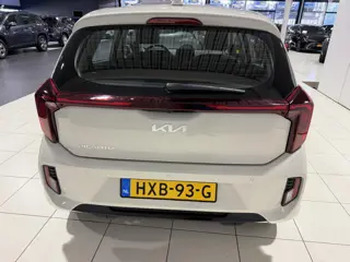 Foto 17 van Kia Picanto 1.0 DPI DynamicLine 5p. Apple Carplay/Android Auto, Navigatie, Camera.