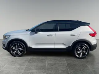 Foto 19 van Volvo XC40 2.0 T4 R-Design | Elektrisch verstelbare voorstoelen | Trekhaak |