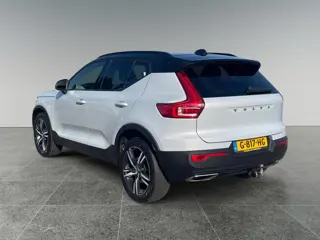 Foto 18 van Volvo XC40 2.0 T4 R-Design | Elektrisch verstelbare voorstoelen | Trekhaak |
