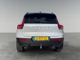 Foto 27 van Volvo XC40 2.0 T4 R-Design | Elektrisch verstelbare voorstoelen | Trekhaak |