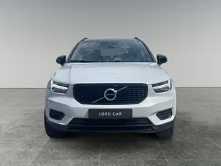 Foto 12 van Volvo XC40 2.0 T4 R-Design | Elektrisch verstelbare voorstoelen | Trekhaak |