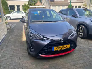 Foto 13 van Toyota Yaris 1.5 VVT-i Design 5 -deurs Super lage KM stand, PRACHTIGE AUTO !! LIMITED EDITION, 1 JAA