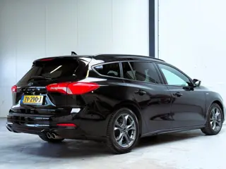 Foto 17 van Ford Focus Wagon 1.0 EcoBoost ST Line Business |Trekhaak|Stoel-Stuurverwarming|Dealer O.H.