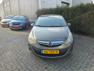 Foto 13 van Opel Corsa 1.4-16V Anniversary Edition 1e eigenaar