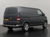 Foto 21 van Volkswagen Transporter 2.0TDI Edition | Multimedia | Trekhaak | Airco | 3-Zits | Achterdeuren
