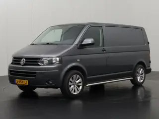 Foto 15 van Volkswagen Transporter 2.0TDI Edition | Multimedia | Trekhaak | Airco | 3-Zits | Achterdeuren