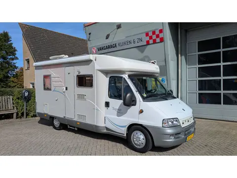 Hymer Tramp Airco | Dakairco | Vast bed | Luifel | Fietsendrager