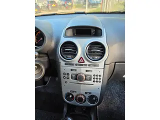 Foto 20 van Opel Corsa 1.4-16V Anniversary Edition 1e eigenaar