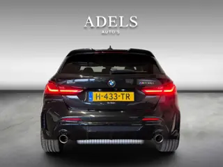 Foto 13 van BMW 1-serie M135i xDrive High Executive Panodak Leder HUD Harman Kardon Camera Carplay Dealer Onderh