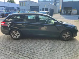 Foto 17 van Peugeot 308 SW 1.2 PureTech Active / PROBLEM ENGINE / MOTOR NO GOOD / EXPORT PRICE