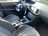 Foto 28 van Peugeot 308 SW 1.2 PureTech Active / PROBLEM ENGINE / MOTOR NO GOOD / EXPORT PRICE