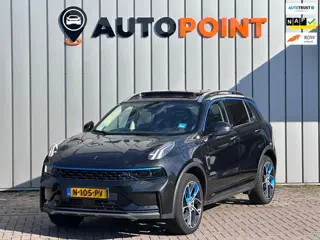 Lynk & Co 01 1.5 PHEV 6,6kWh SOH 97% PANO 360°cam Apple/Android Navi ]