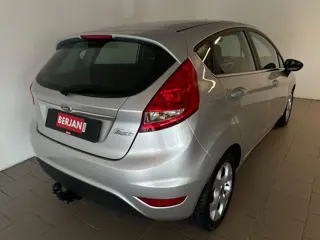 Foto 17 van Ford Fiesta 1.6 Titanium AIRCO ELEK RAMEN CENT VERG VELGEN TREKHAAK NWE APK INRUIL MOG ZEER NETTE AU
