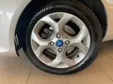 Foto 22 van Ford Fiesta 1.6 Titanium AIRCO ELEK RAMEN CENT VERG VELGEN TREKHAAK NWE APK INRUIL MOG ZEER NETTE AU