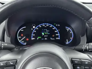 Foto 15 van Toyota Yaris Cross 1.5 Hybrid Adventure | JBL | Head-Up Display | Dodehoek detectie | LED Matrix | T