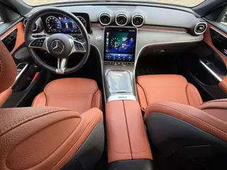 Foto 12 van Mercedes-Benz C-klasse 200 Luxury Line, 1e eigenaar, NAP, CarPlay, Leder, DISTRONIC, 18 inch