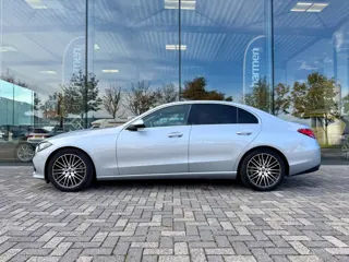 Foto 16 van Mercedes-Benz C-klasse 200 Luxury Line, 1e eigenaar, NAP, CarPlay, Leder, DISTRONIC, 18 inch