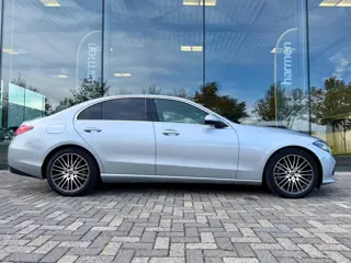 Foto 17 van Mercedes-Benz C-klasse 200 Luxury Line, 1e eigenaar, NAP, CarPlay, Leder, DISTRONIC, 18 inch