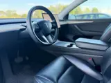 Foto 27 van Tesla MODEL Y Long Range AWD 75 kWh - Pearl White - Panorama/Leder - SOH 91%