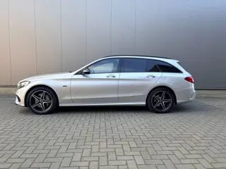 Foto 12 van Mercedes-Benz C-klasse Estate 350 e AMG Sport Edition