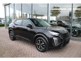 Foto 14 van Peugeot 2008 1.2 Hybrid 145 Style Automaat Airco Carplay 18.942km Nieuwstaat