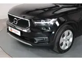 Foto 30 van Volvo XC40 2.0 B4 Momentum Business Camera, Stoel/Stuurverwarming, Trekhaak, Cruise Control