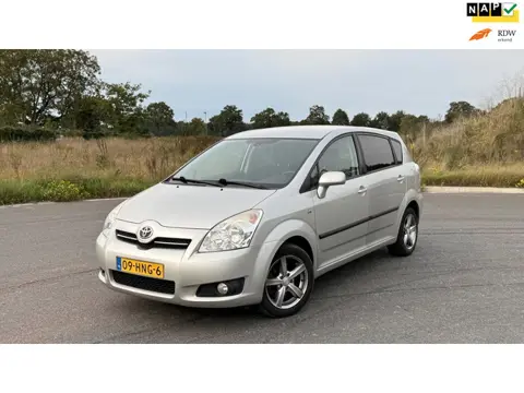 Toyota Verso 1.8 VVT-i Luna