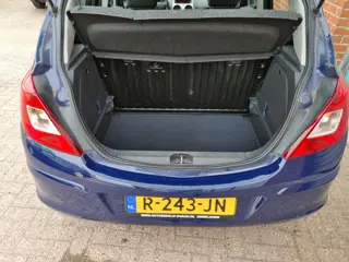 Foto 18 van Opel Corsa 1.0-12V Edition 5-Drs Airco! Bj:2009