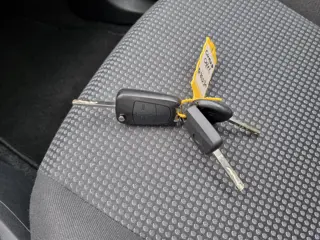 Foto 19 van Opel Corsa 1.0-12V Edition 5-Drs Airco! Bj:2009