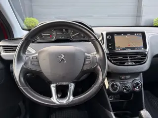 Foto 18 van Peugeot 2008 1.2 PureTech Blue Lion ✓D-riem vv in 11-2023✓1e Eigenaar✓Trekhaak✓Navi✓Carplay✓Airco✓Cr