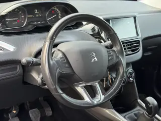 Foto 13 van Peugeot 2008 1.2 PureTech Blue Lion ✓D-riem vv in 11-2023✓1e Eigenaar✓Trekhaak✓Navi✓Carplay✓Airco✓Cr