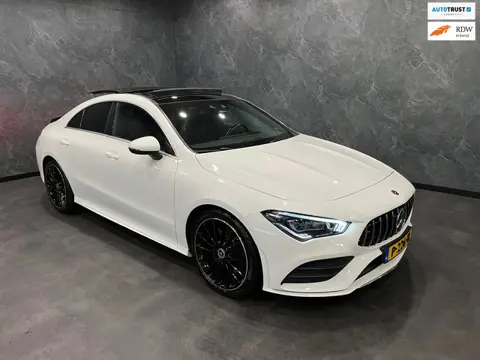 Mercedes-Benz CLA-klasse 220 AMG Premium Plus PANORAMADAK