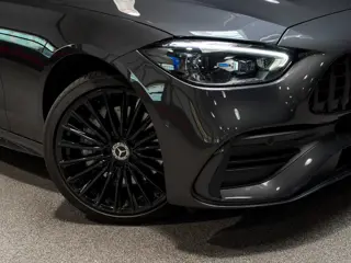 Foto 11 van Mercedes-Benz C-Klasse C300 e C43 AMG Pack |Memory|HeadUp|Sfeer|Pano|360cam|12/2021