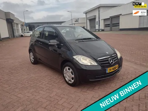Mercedes-Benz A-klasse 160 BlueEFFICIENCY Business Class MOOIE AUTO BEL 0619590613 AIRCO HOGEN IN ST